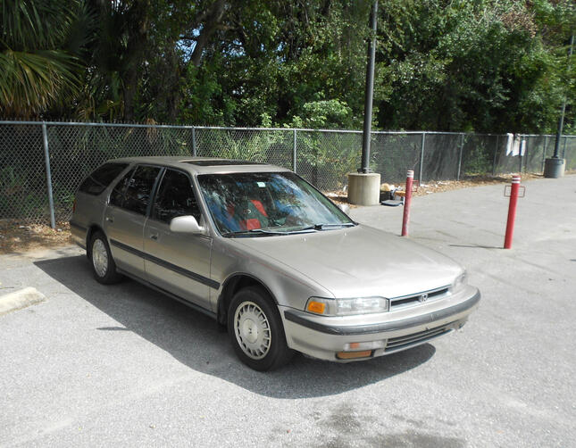 Right side - 1991 Accord Wagon EX