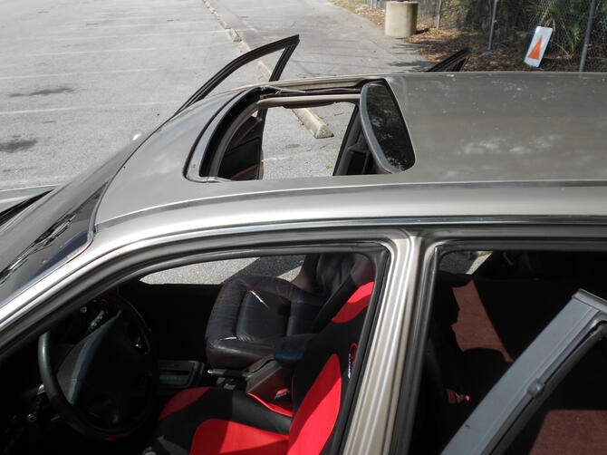 Sunroof open - 1991 Accord Wagon EX